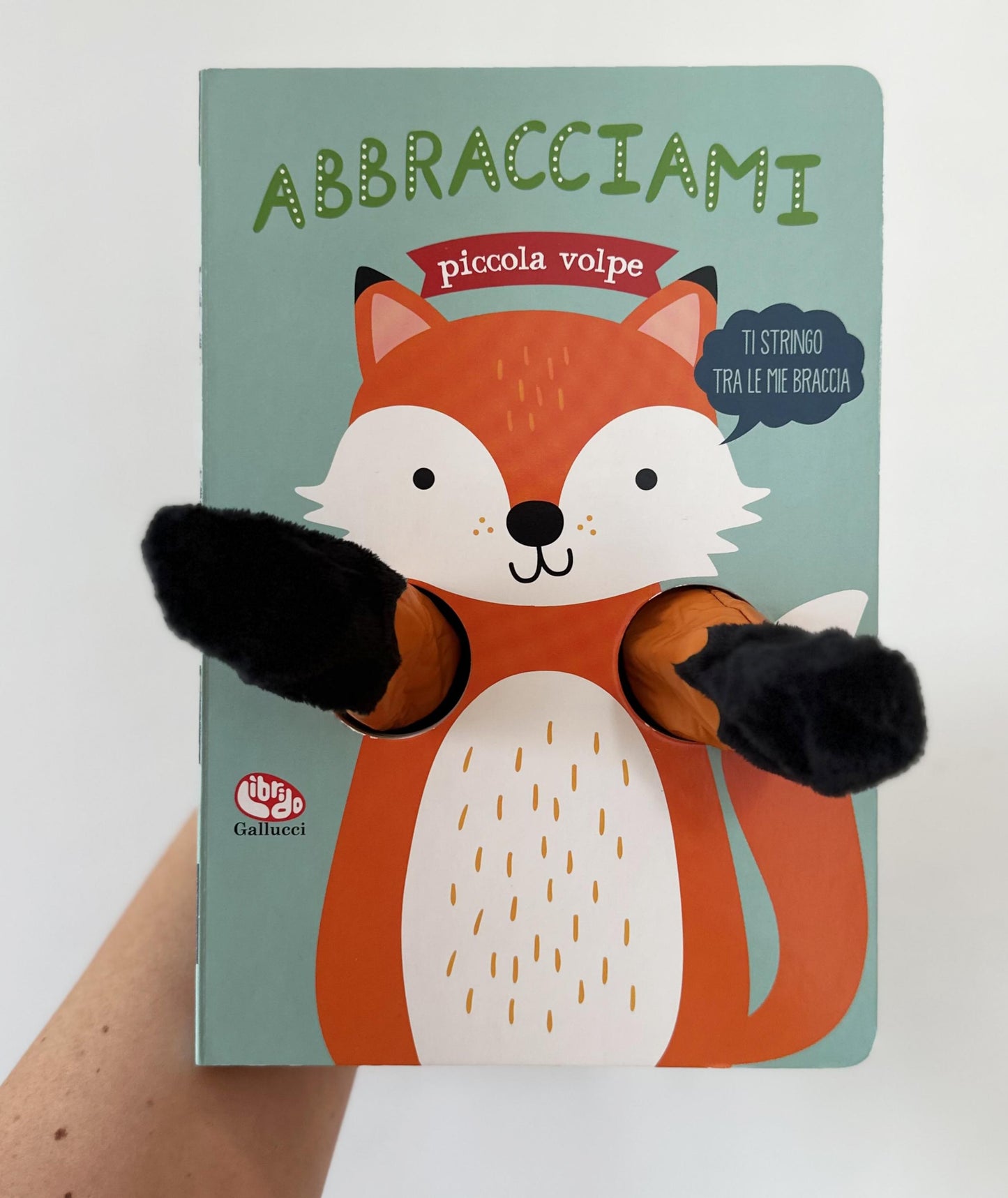 Abbracciami piccola volpe